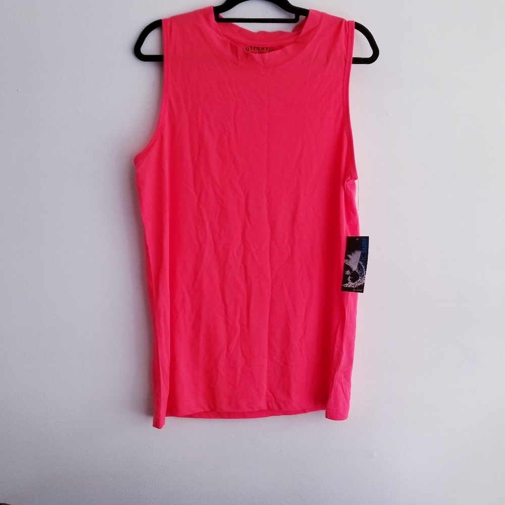 Pacific Surf Coral Tank